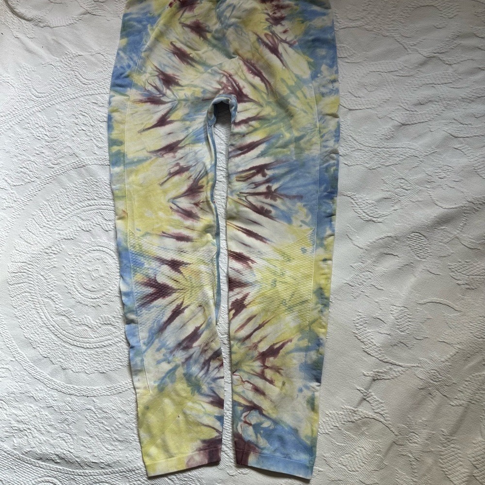 Tory Burch SPORT Tie-Dye Leggings in Yellow, Blue & Burgundy, Large